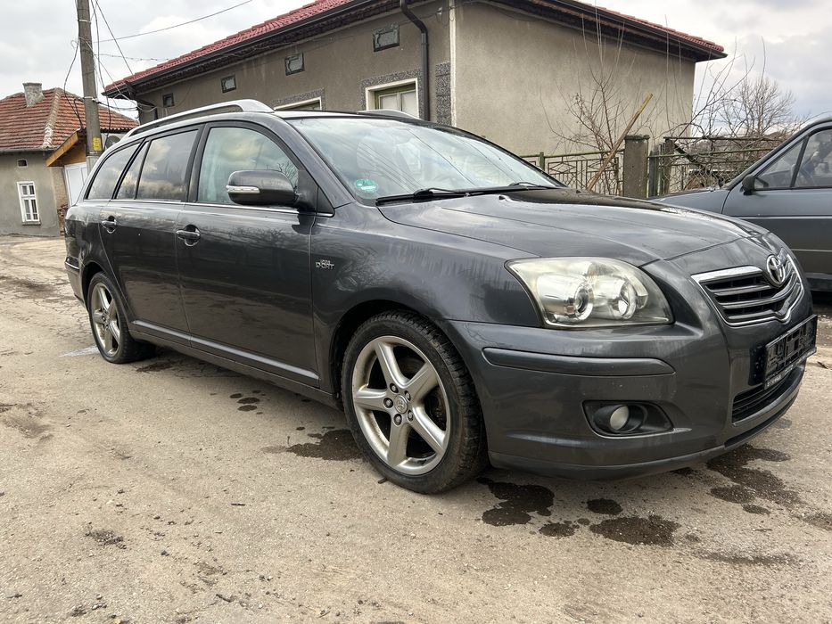 Тойота авенсис 2,2 д-кат 177кс на части/Toyota Avensis 2,2d-cat  177кс