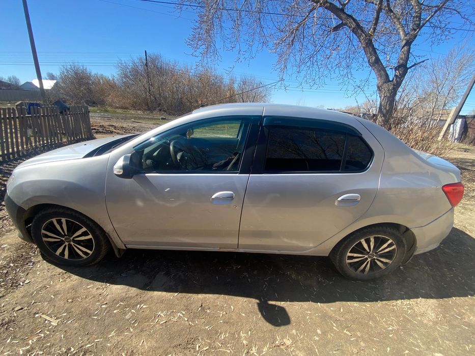 Продам Renault Logan 2015 года