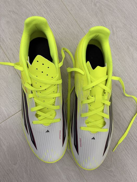 Adidași de fotbal sintetic adidas F50 League TF