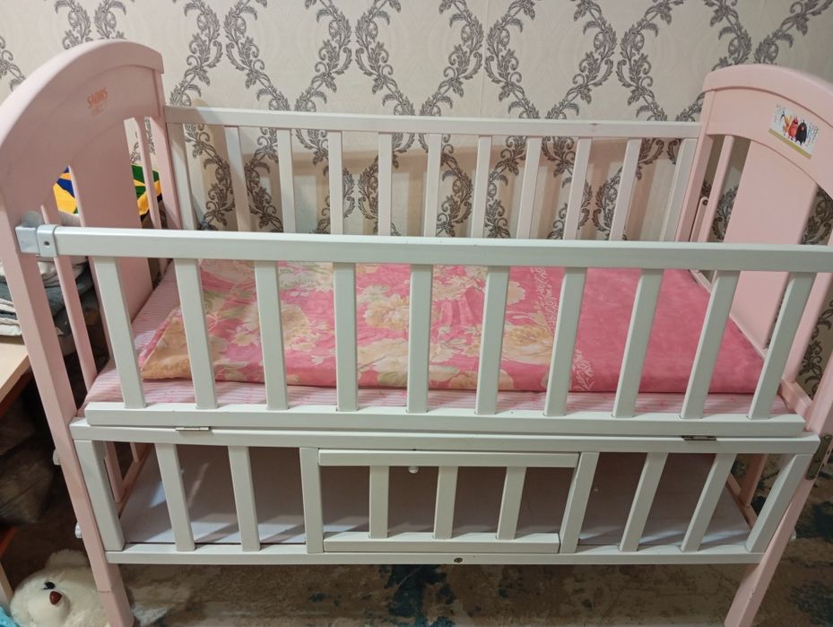 Продам детскую кроватку