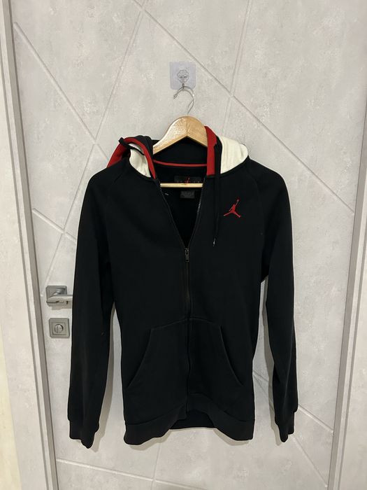 Толстовки женские