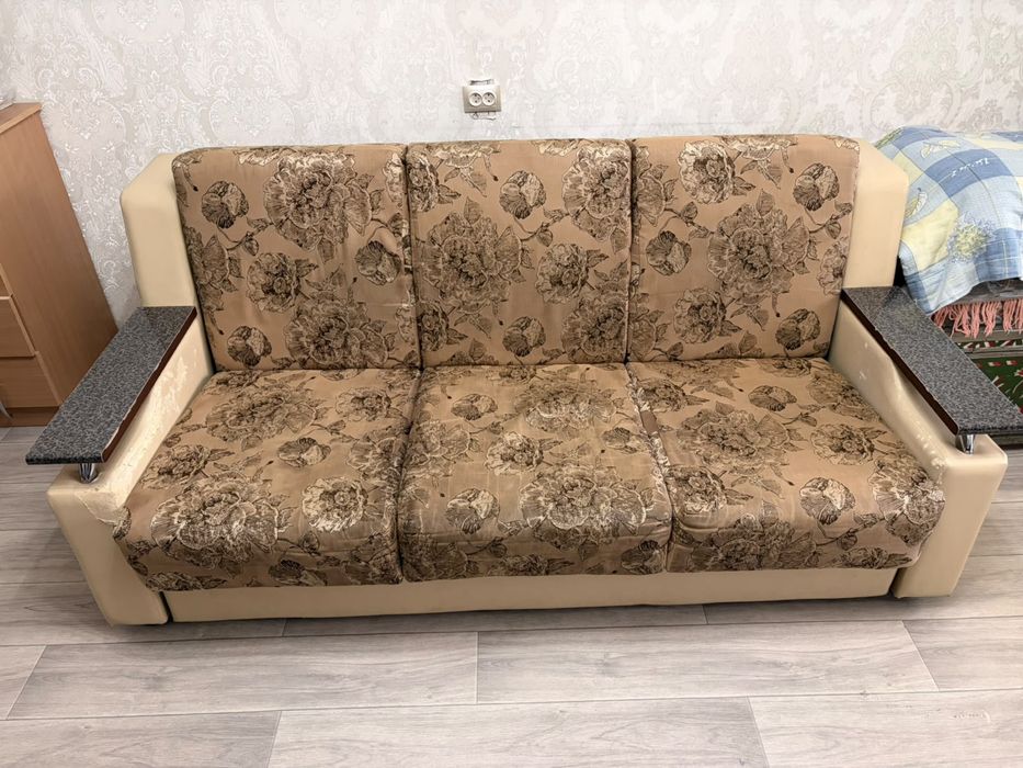 продам диван раскладной
