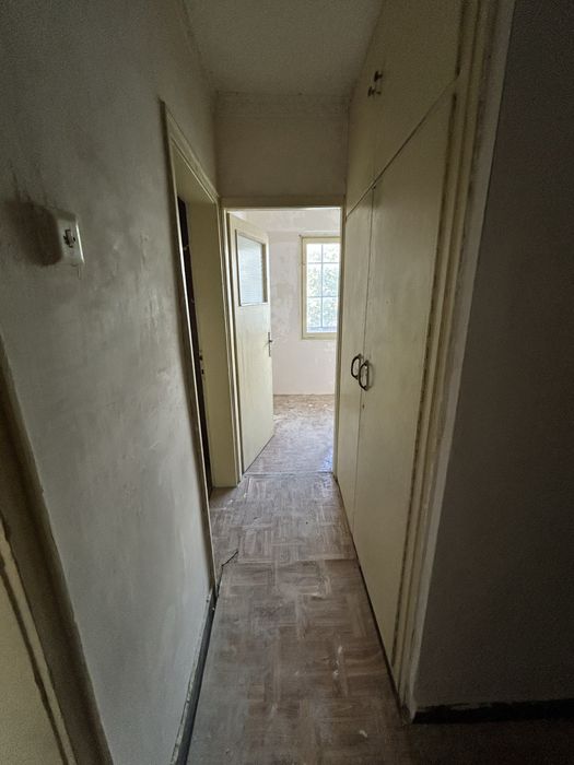 Продава се Двустаен апартамент в Шумен, Тракия - 60 кв.м за 1131 €/кв.м - Снимка #3