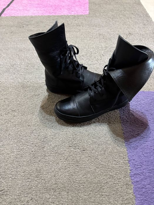 Дамски кожени боти