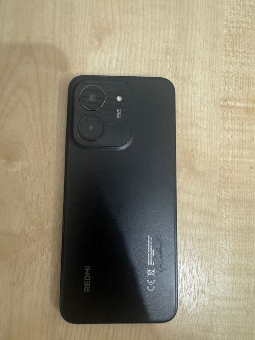 Redmi 15C в черном цвете