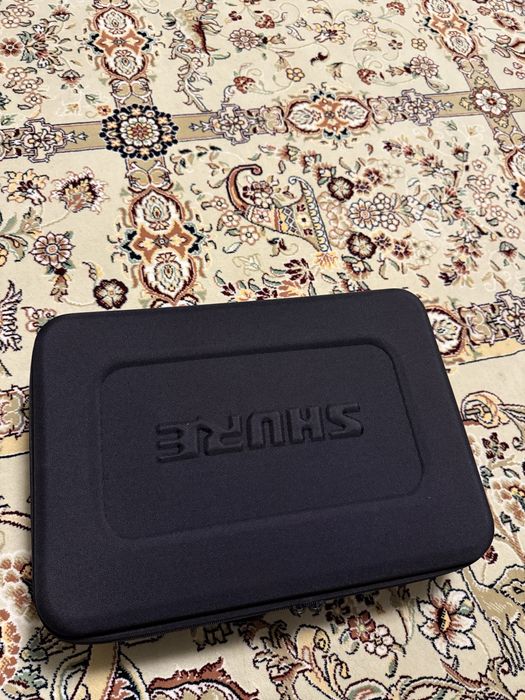Продам новый микрофон Shure