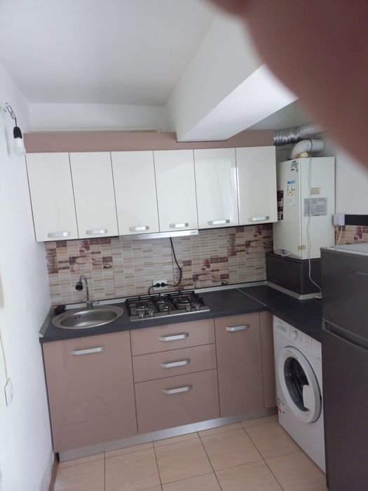 Închiriez garsoniera vale