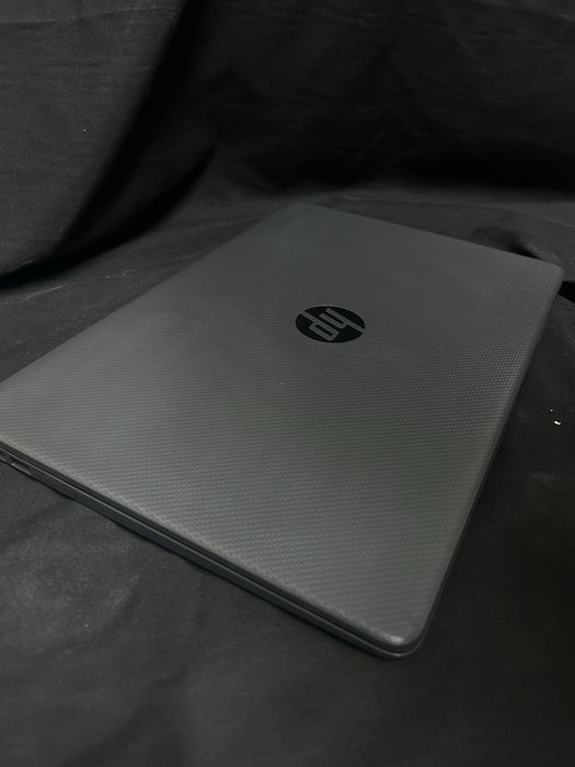 Ноутбук HP Laptop
