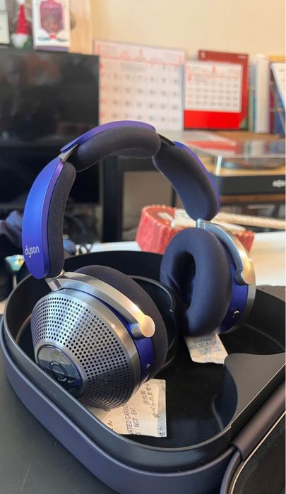 Casti Audio cu purificare aer , Dyson Zone