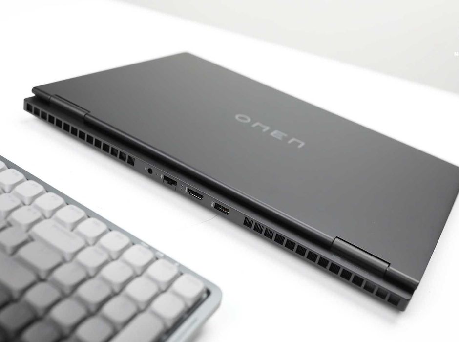 ПРОДАМ HP OMEN 16 Игровой Ноутбук Core™i9-13900HX/16GB/1TBSSD/RTX4060.