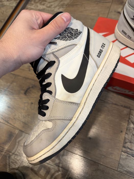 Jordan 1 gore-tex 42.5
