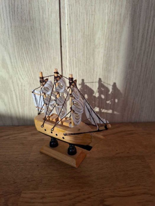 фигурки/ украшения для дома