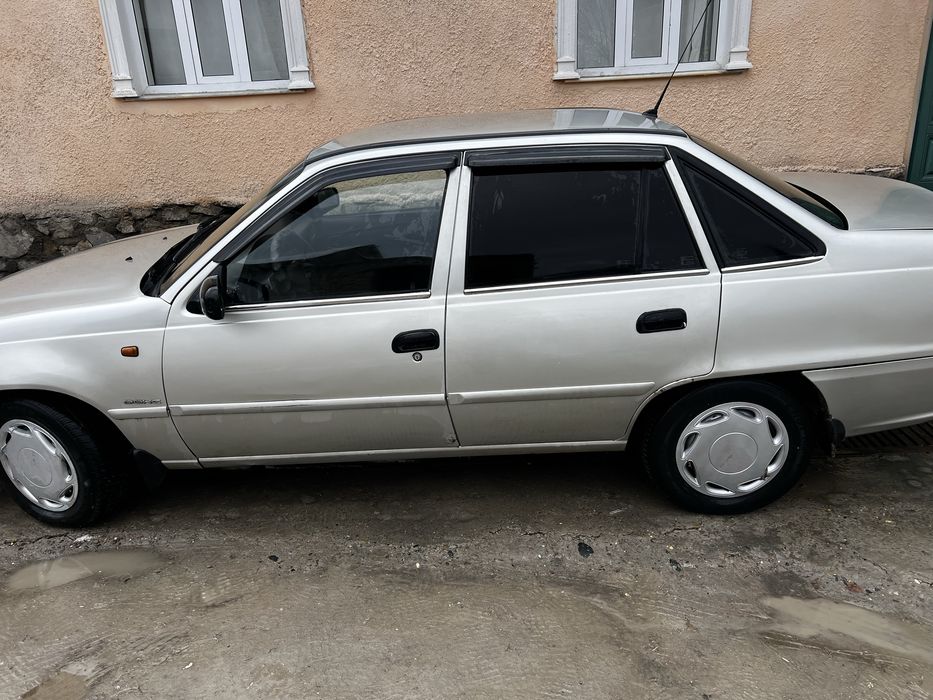 Nexia 2 srochna ideal holatda