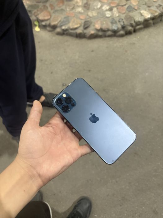 Iphone 12 pro идельное состояние