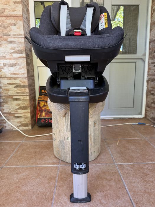 Scaun auto Maxi-Cosi cu bază Isofix – stare foarte bună