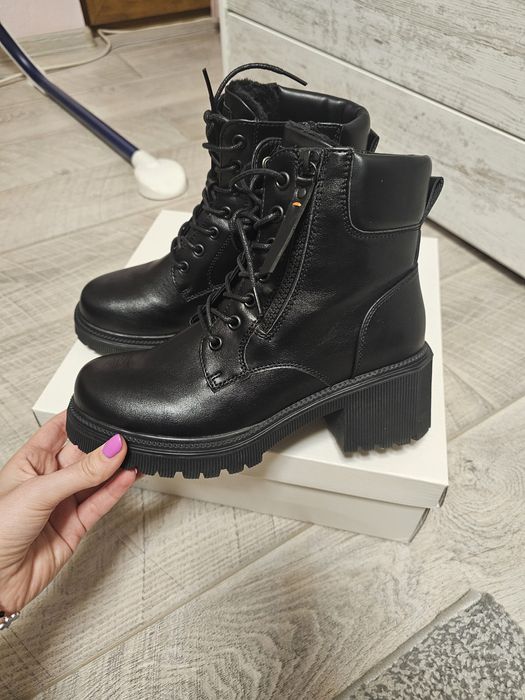 Дамски зимни боти