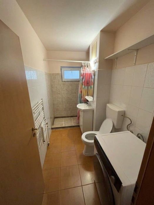 Vând Apartament 3 camere, Complexul Studențesc, 2 băi,centrală proprie