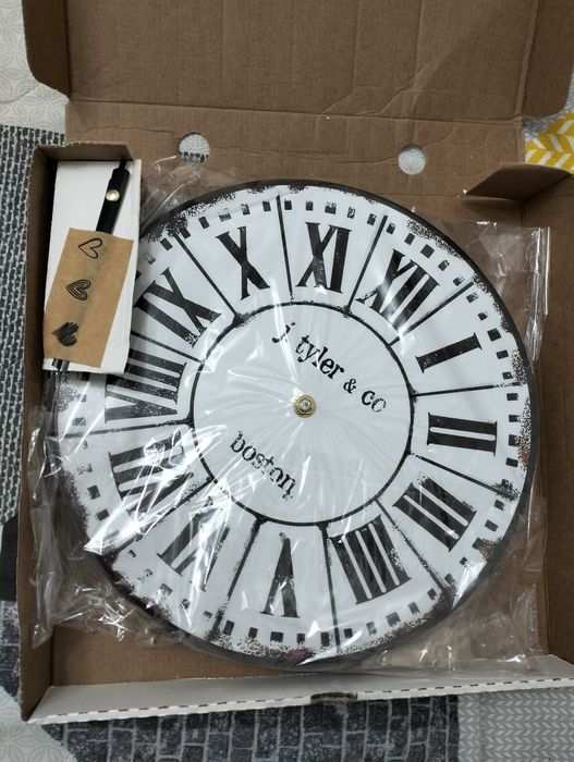 Продам новые часы