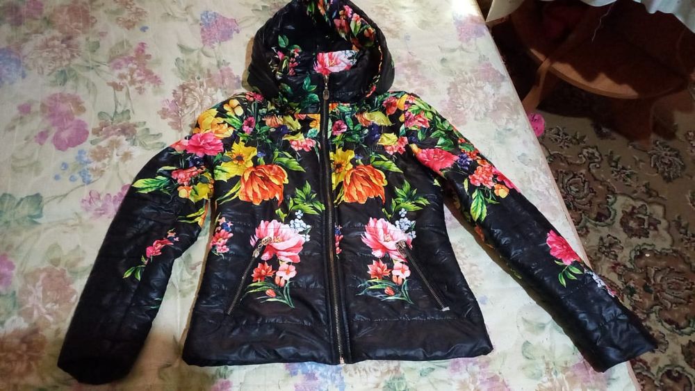 Продам курточку.