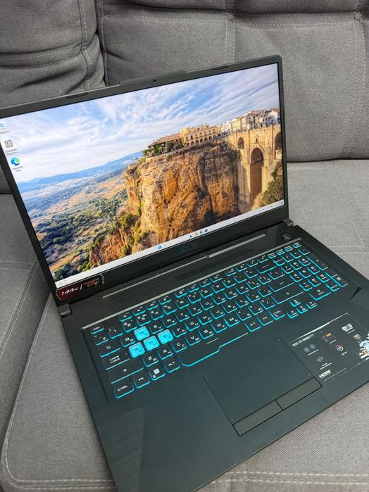 ASUS TUF Gaming F17 FX706HM