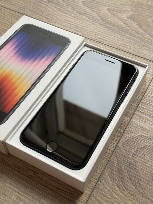 Iphone SE 3, 2022, bat.100-94% - negru