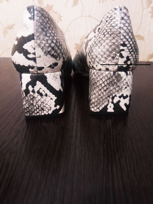 Zara 38 размер 200000