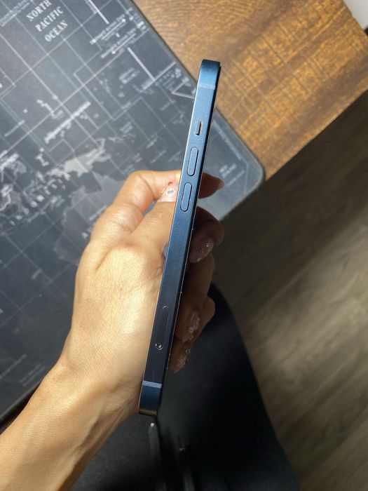 iPhone 13 – Stare Excelentă – Fără Lovituri – 100% Funcțional