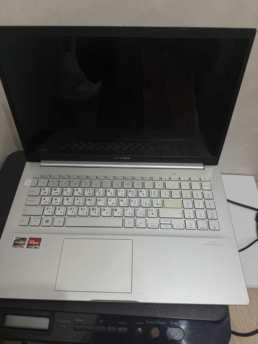 Asus Vivobook ноутбук