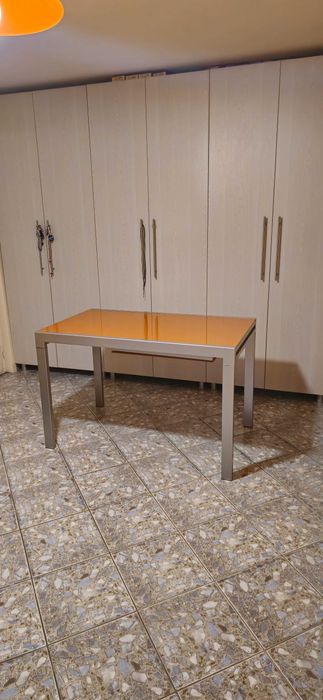 masa extensibila + 6 scaune portocaliu