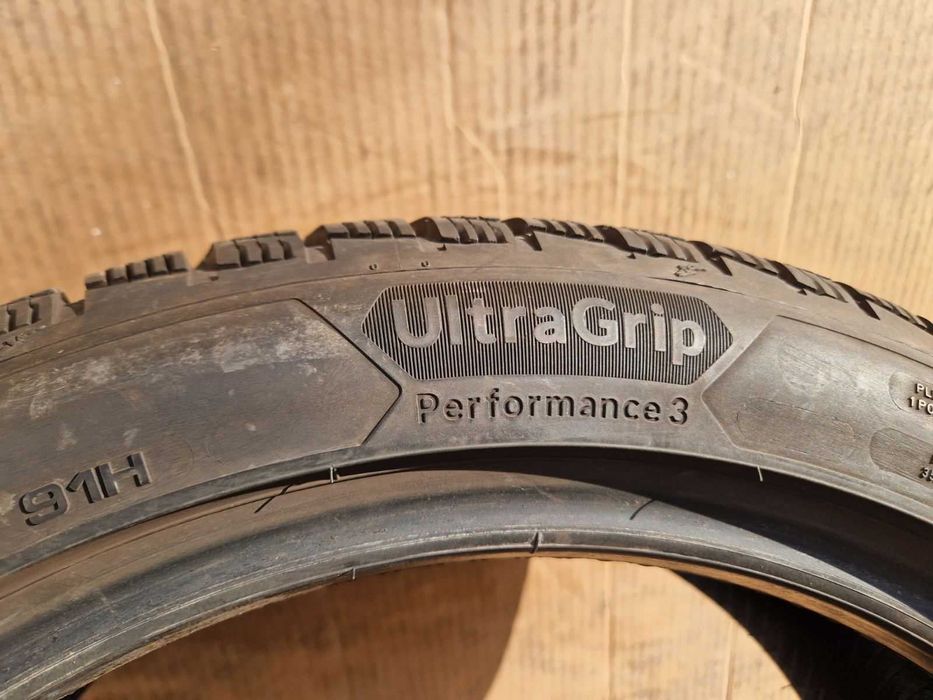 1 брой Goodyear R17 225/45
Зимна гума
DOT2223