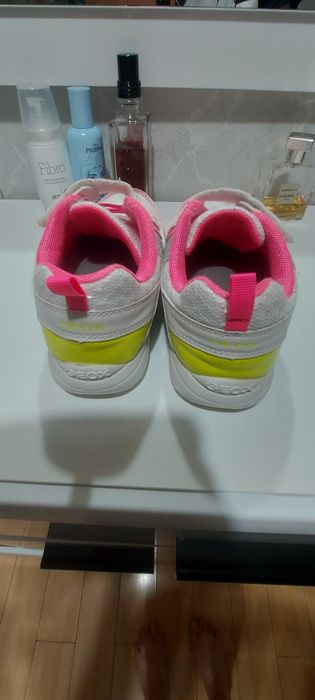 Кроссовки девочковые Geox