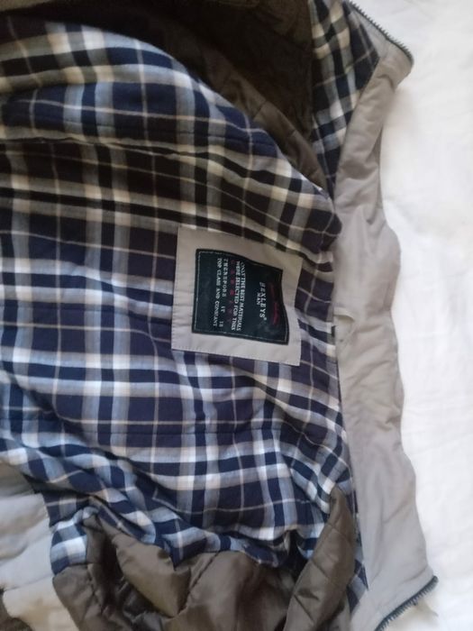 Продам куртку . . .