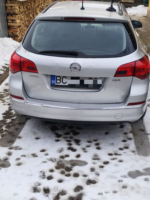 Opel Astra J Sports Tourer 2013 1.7 cdti euro5