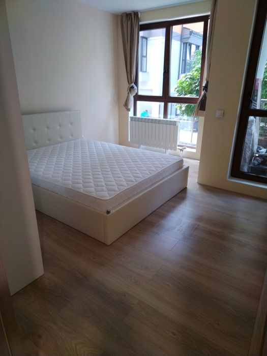 Почистване и миене на прозорци