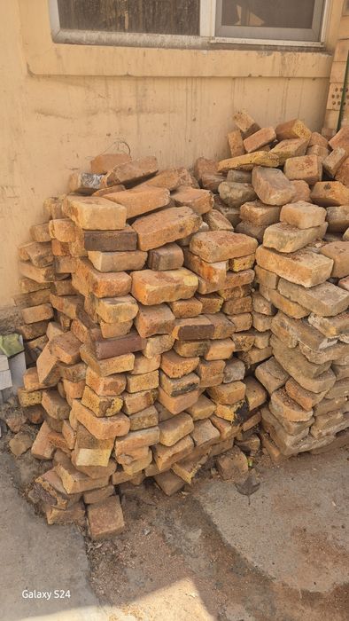 Огнеупорный кирпич б/у