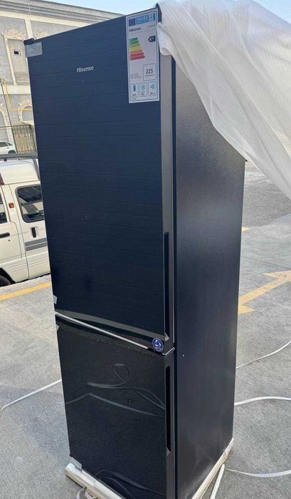 Холодильник Hisense RD-39WCBG No Frost 300 л