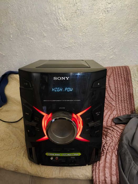 Продам музыкальный центр SONY