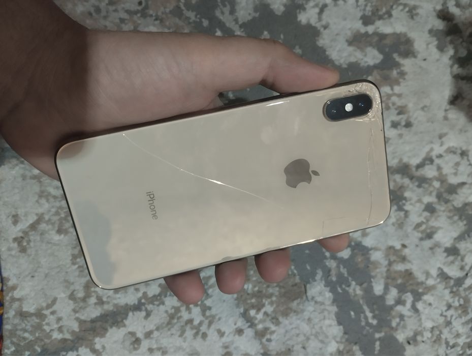Iphone xs max karobkali