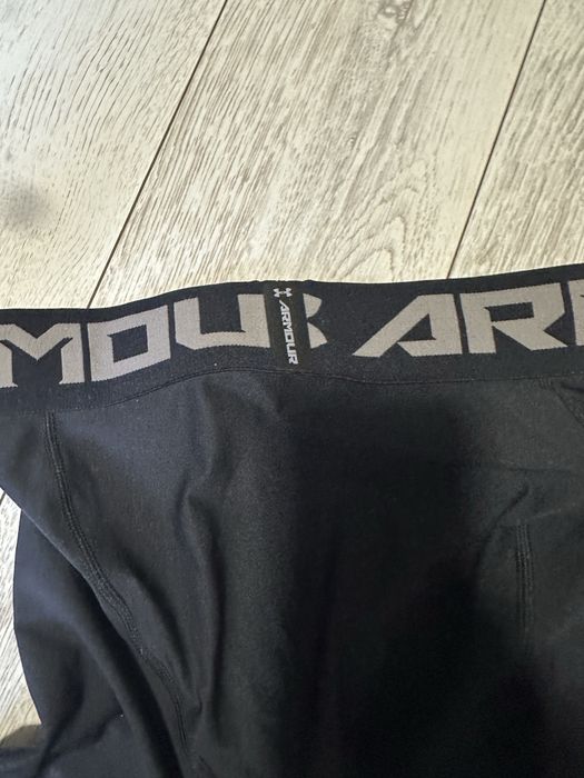 Under Armour клин