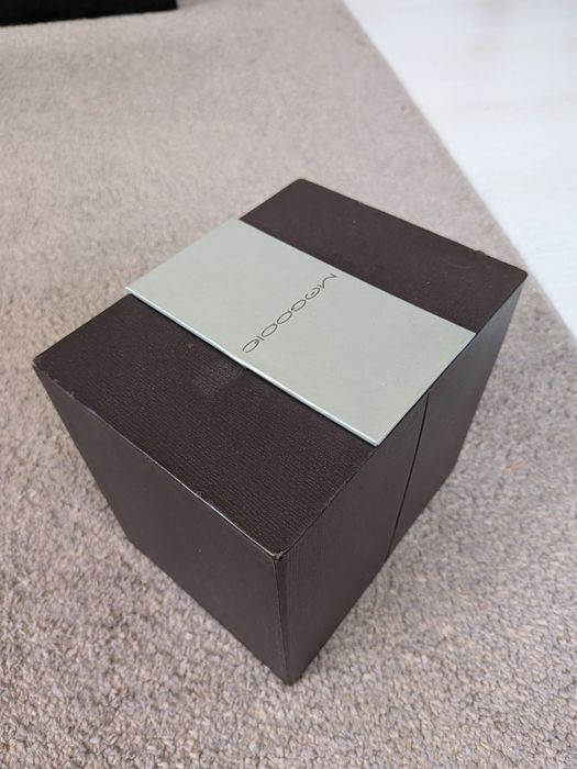 Комплект за сол и пипер на марката Magppie, на известния дизайнер Карим Рашид