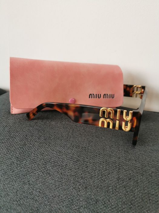 Слънчеви Очила Miu Miu