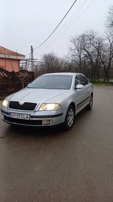 Vând scoda octavia 2