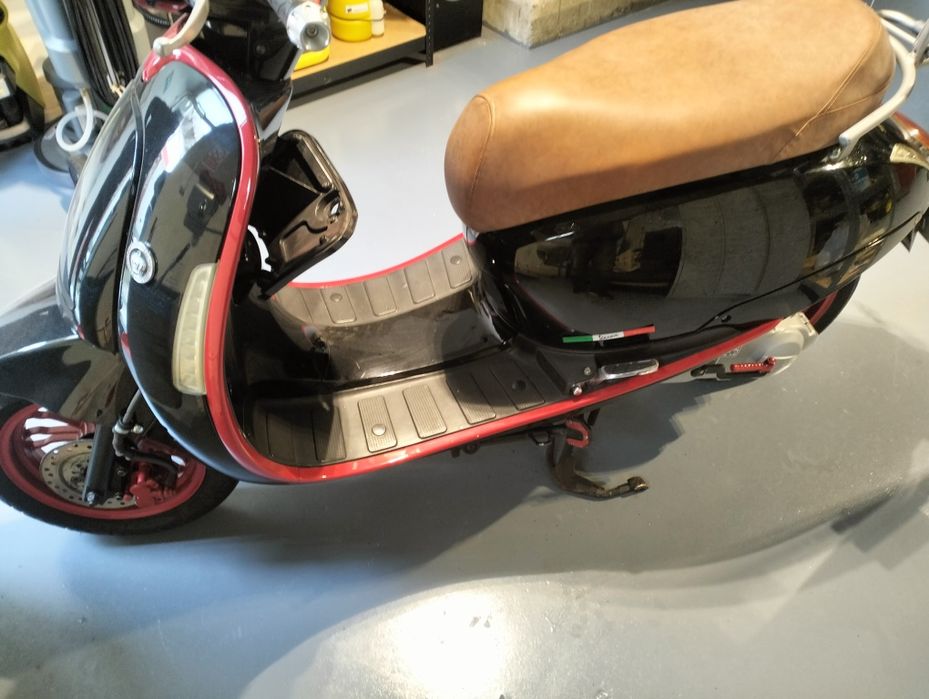 Scuter Motobi,arată foarte bine,merită văzut,recent reconditionat