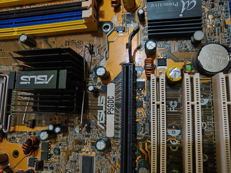 Placa  socket 775 Asus P5GDC