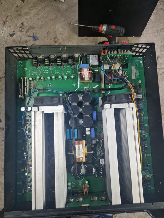 Amplficator /statie 4x300w