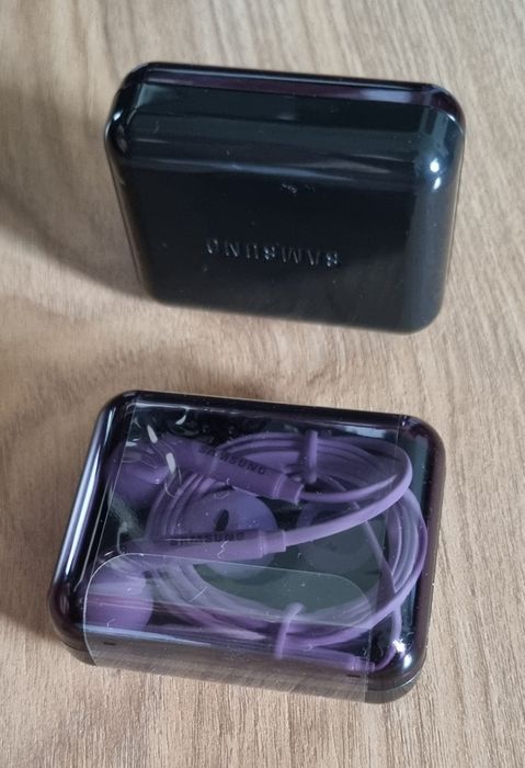 Cutii și accesorii Samsung