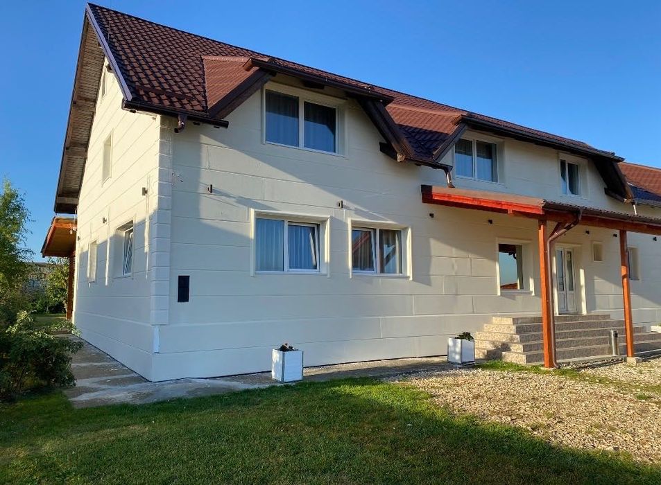 Vila ideala pentru locuit mai multe familii