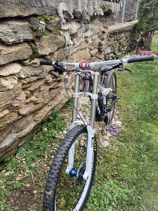 Trek Session 9.9 Carbon