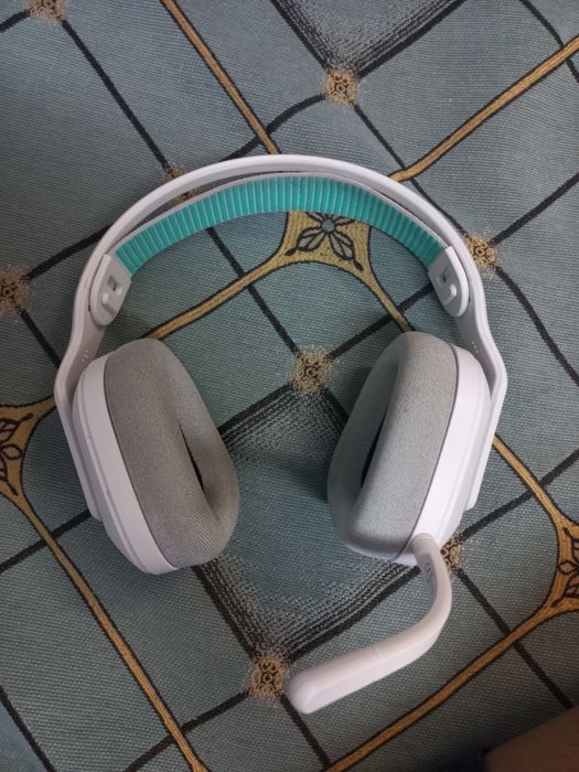 Беспроводная игровая гарнитура Logitech G522