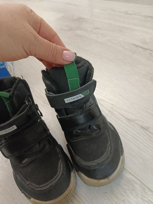 Продам ботинки на мальчика